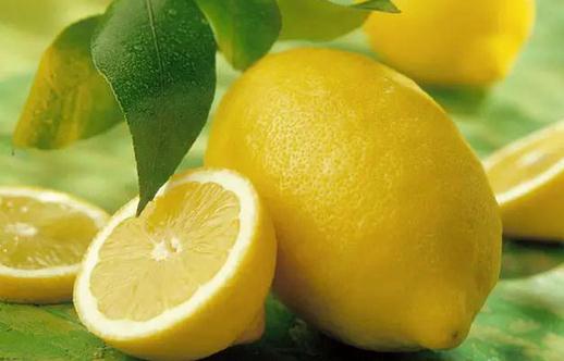 柠檬的神奇功效 柠檬怎么吃 吃柠檬的好处