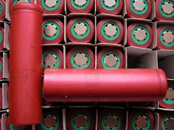 废旧电瓶回收 UPS电池回收 免维护电瓶回收 (11)