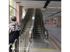 扬州二手载货电梯回收 高邮回收闲置自动扶梯图1